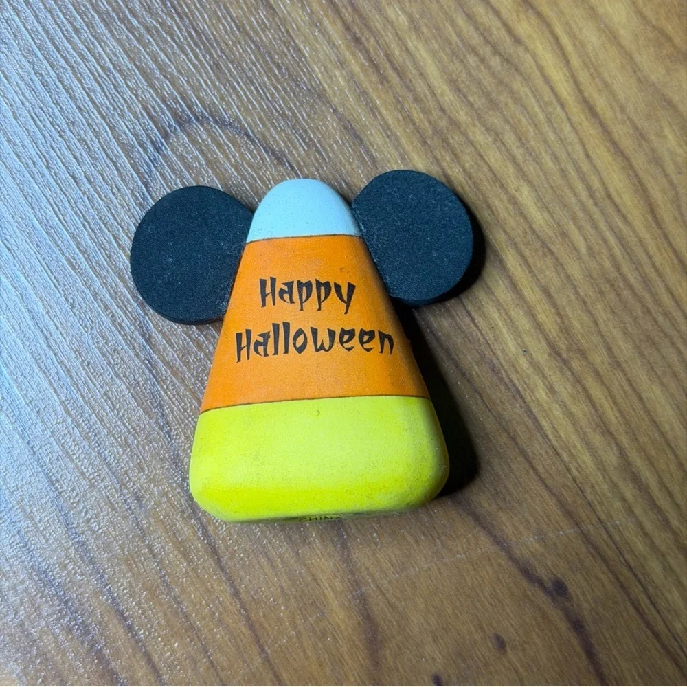 Walt Disney World Parks Vintage Car‎ Antenna Topper Happy Halloween Candy Corn